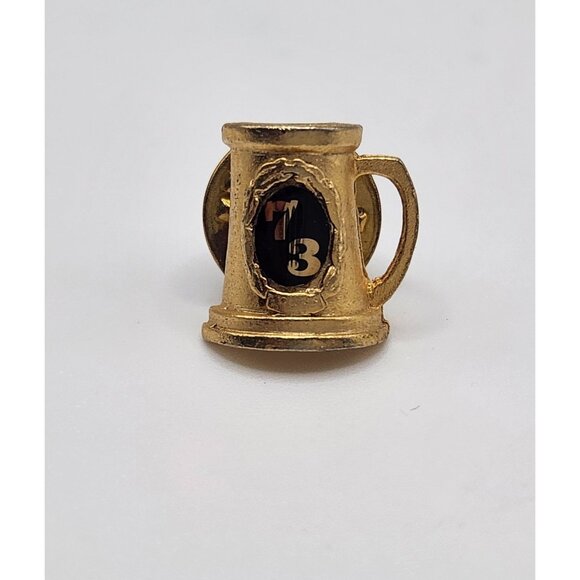 Vintage Beer Stein '73 Lapel Pin Hat Pin Collectible Pin - Picture 1 of 3